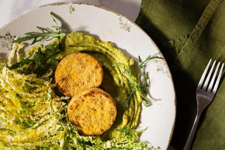 MINI VERDE AMORE MIT KÜRBIS, Wirsingsalat und Avocadocreme