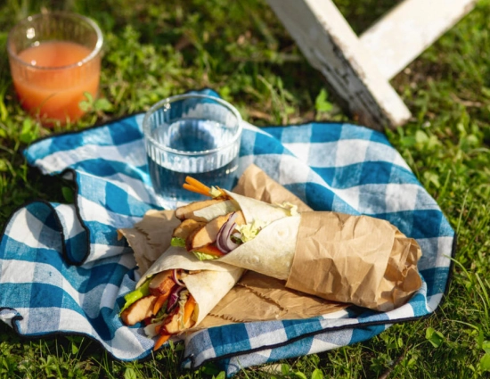 Tasty Tagliata wrap with crunchy vegetables